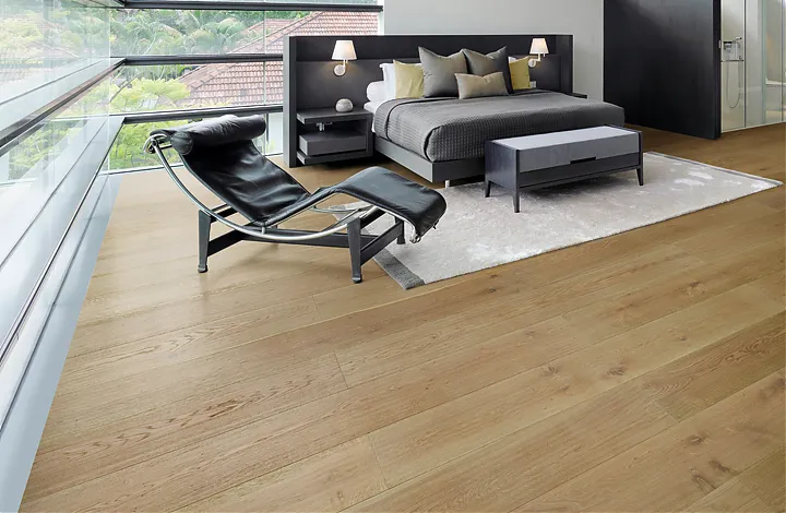 Oak Moonstone